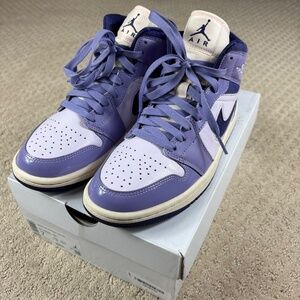 Air Jordan 1 Mid SE 'Sky J Light Purple'